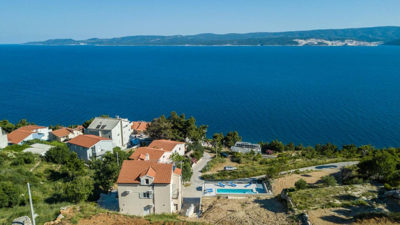 Apartments Pusic Омиш Экстерьер фото