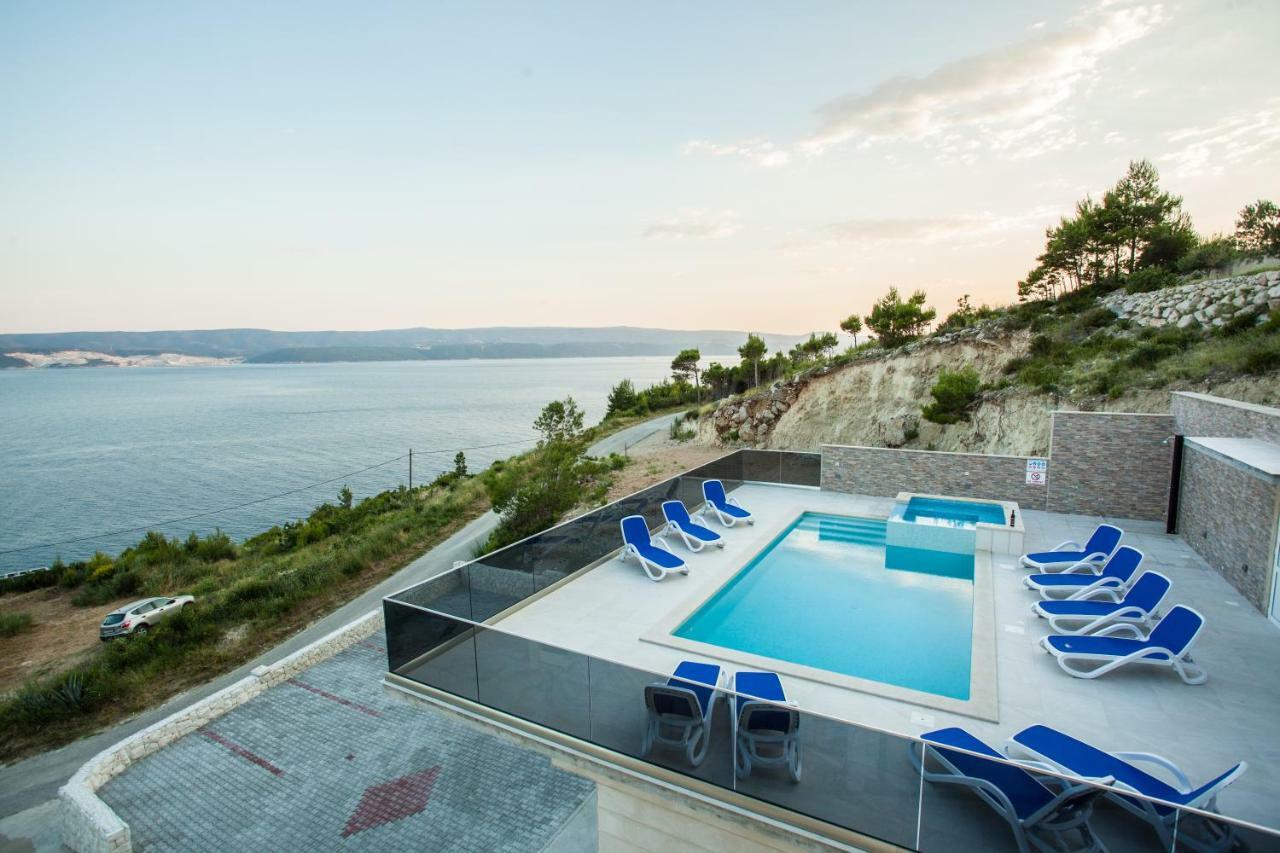 Apartments Pusic Омиш Экстерьер фото